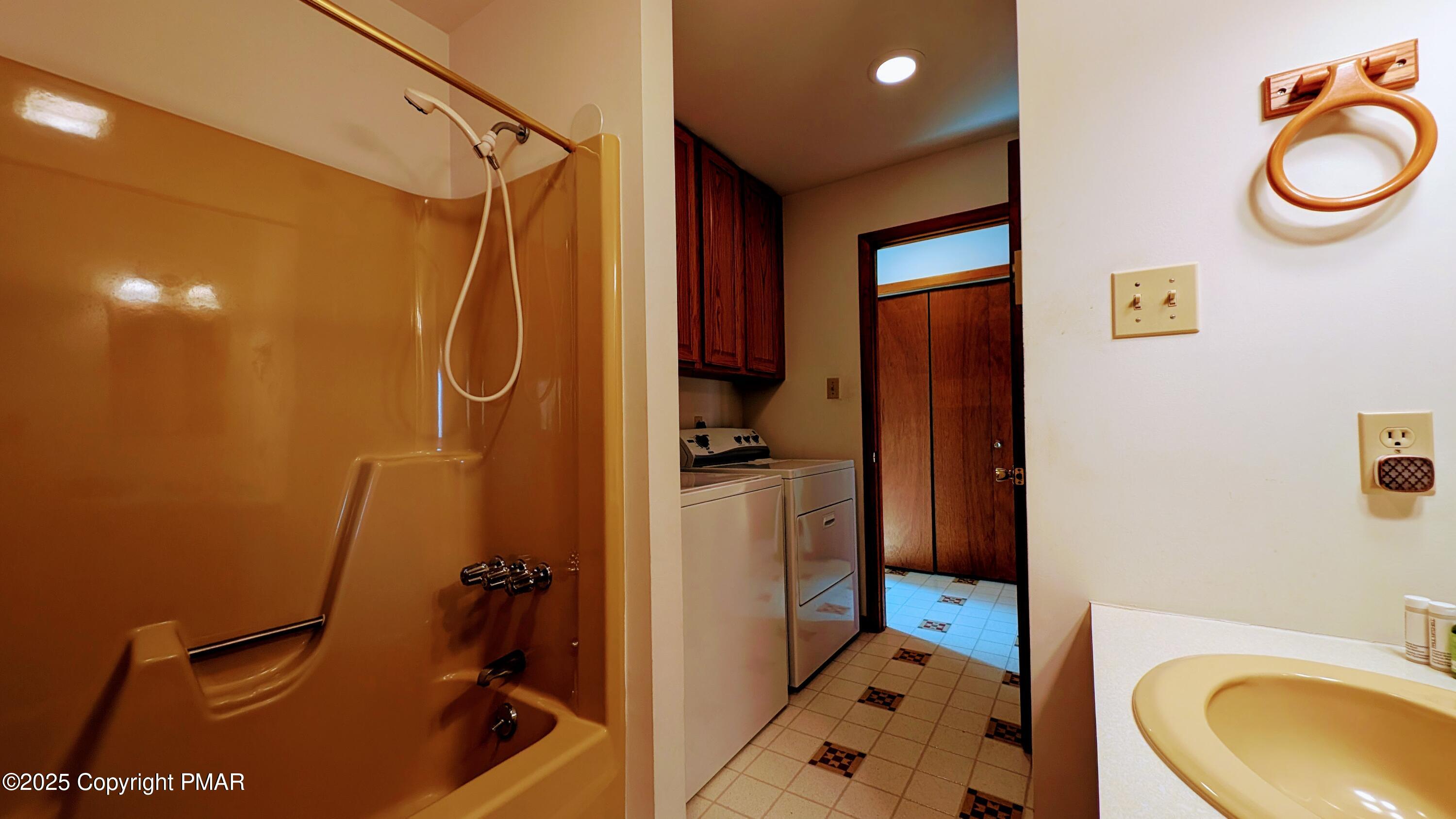 6 Sleepy Hollow Lane