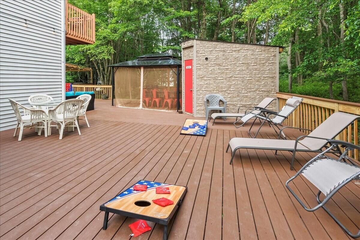 2115 Mink Lane