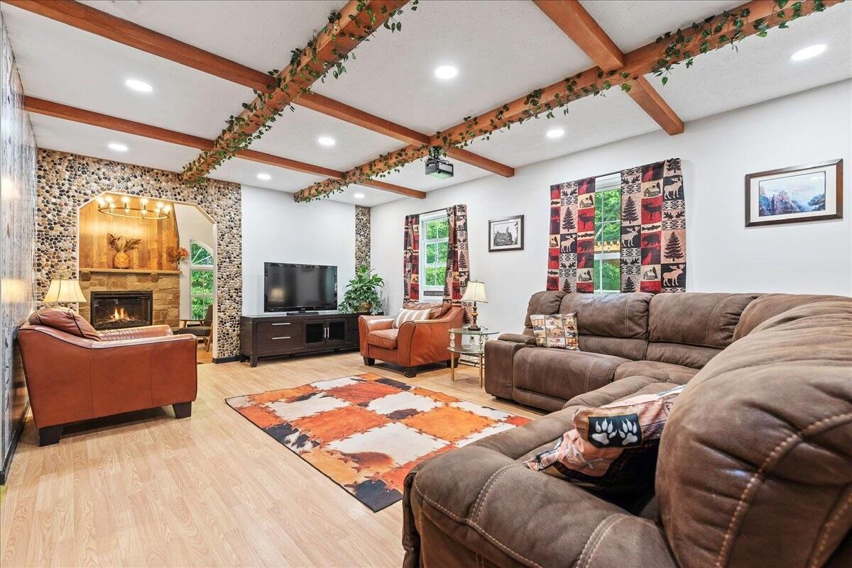 2115 Mink Lane