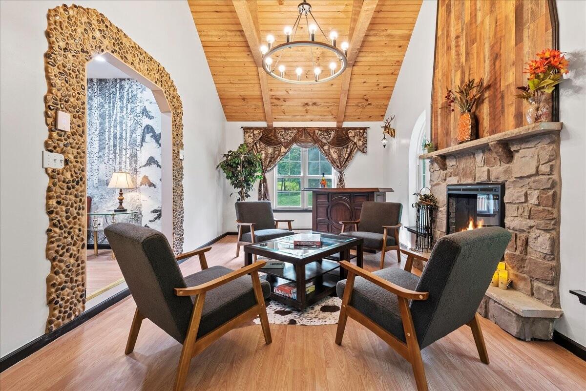 2115 Mink Lane