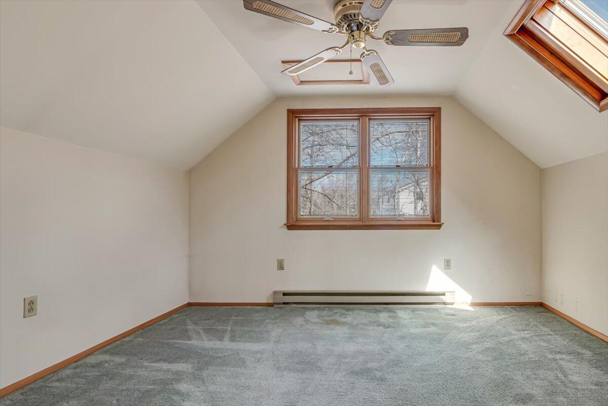 660 Twisted Oak Lane