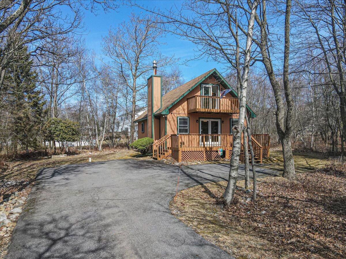 660 Twisted Oak Lane