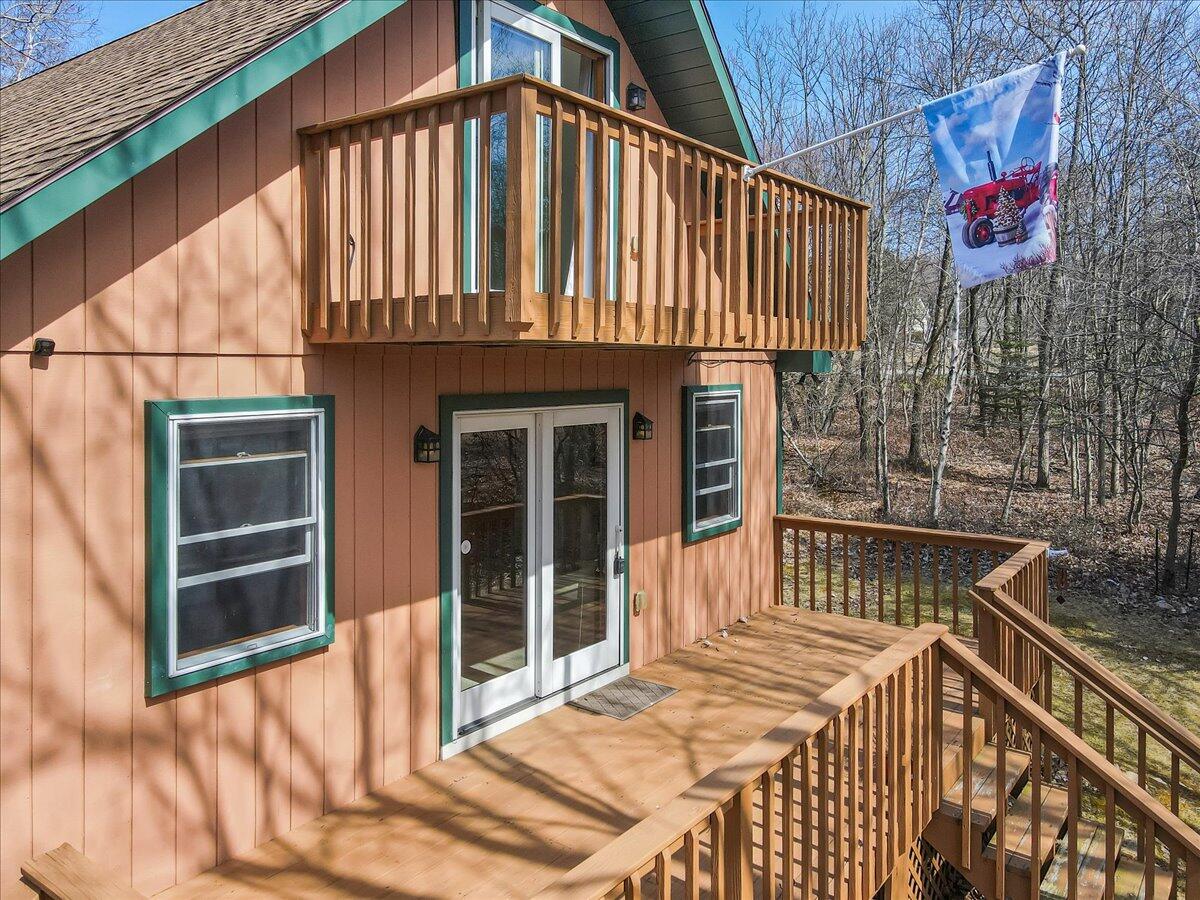 660 Twisted Oak Lane