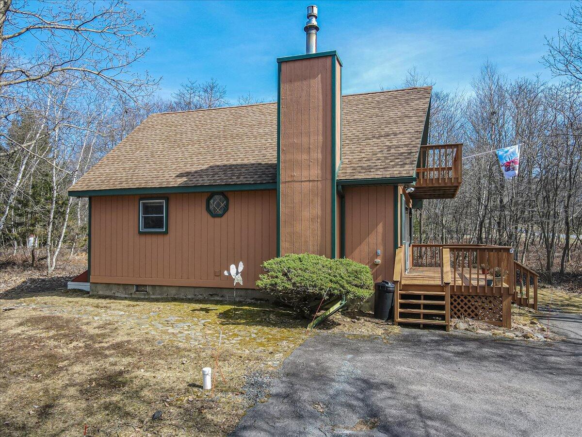 660 Twisted Oak Lane