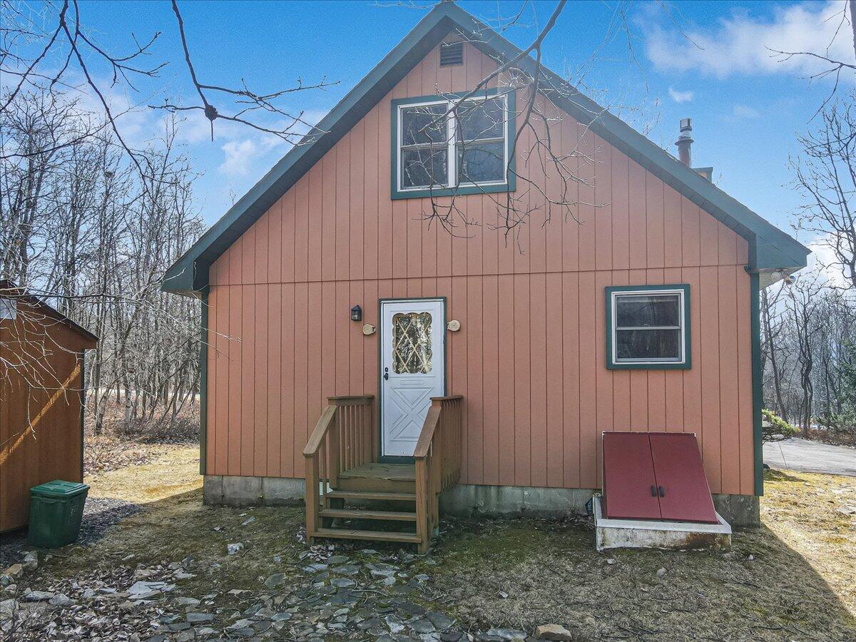 660 Twisted Oak Lane