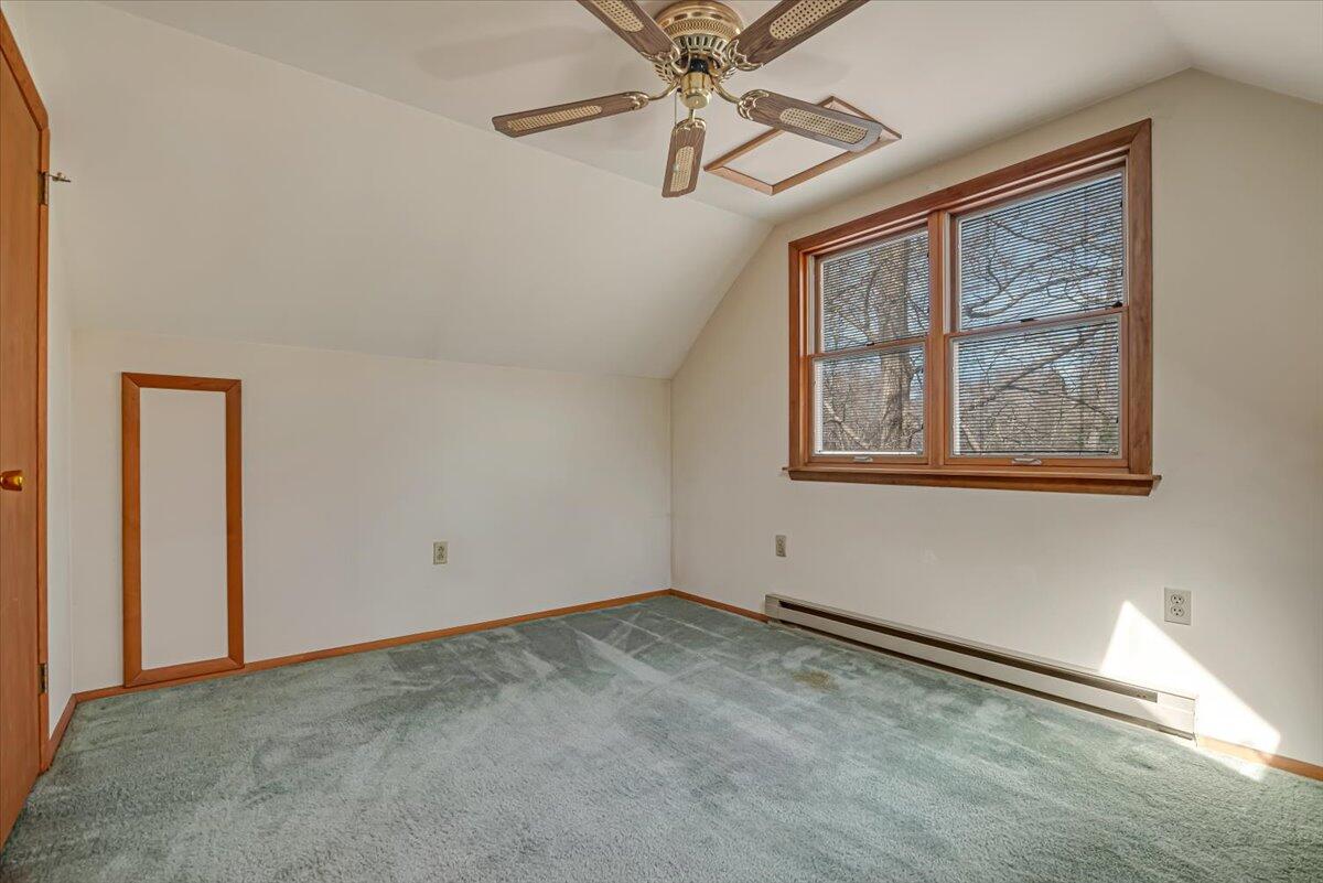 660 Twisted Oak Lane