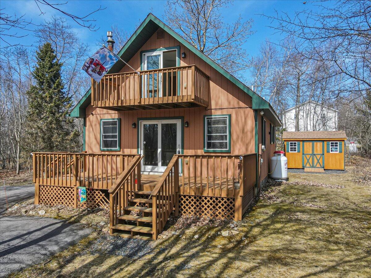 660 Twisted Oak Lane