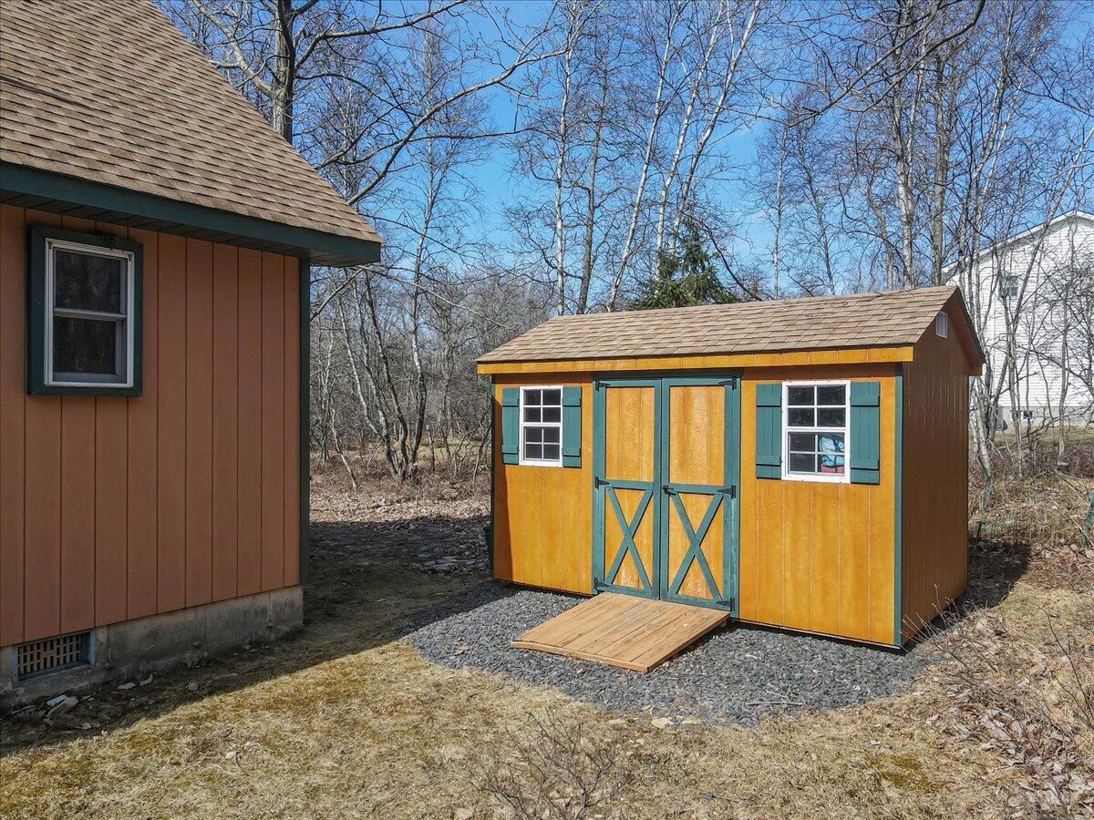 660 Twisted Oak Lane