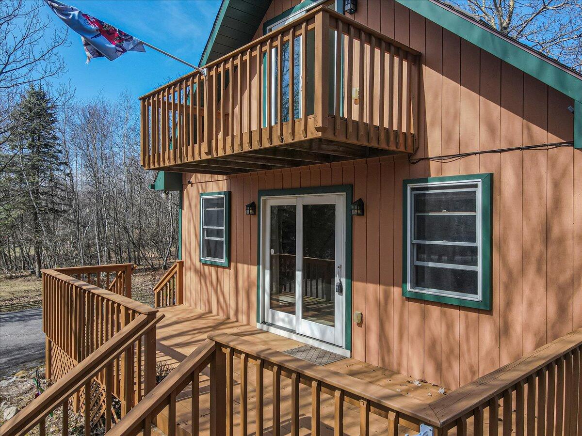 660 Twisted Oak Lane