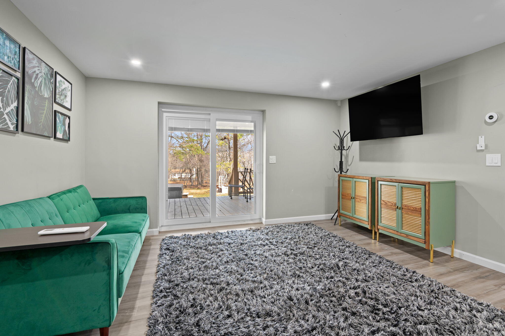 79 Foothill Road