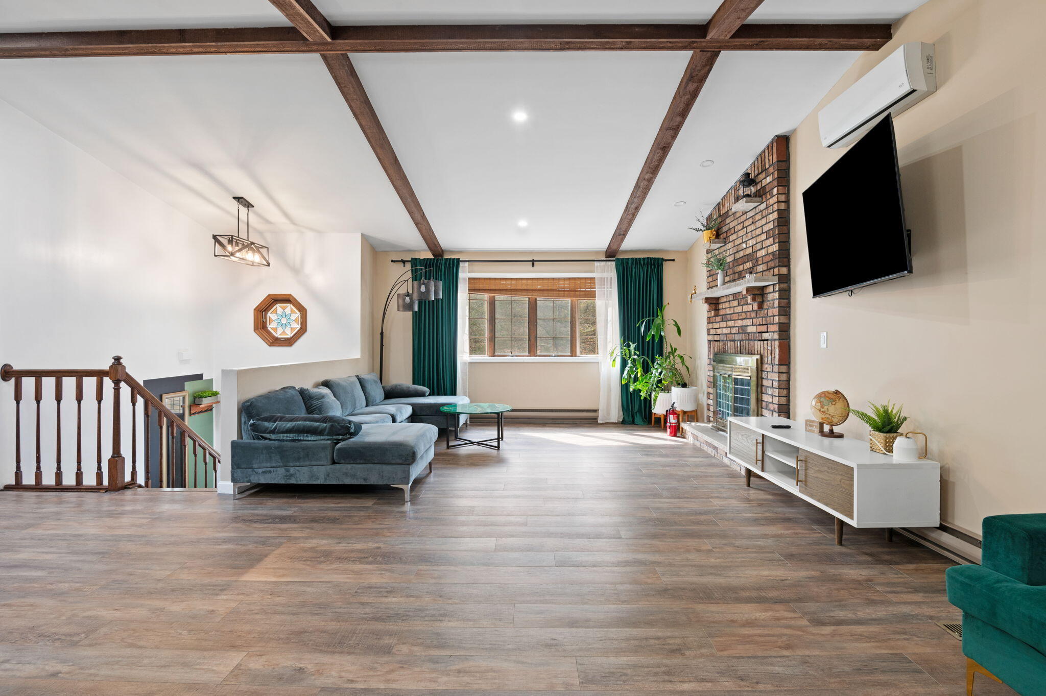 79 Foothill Road