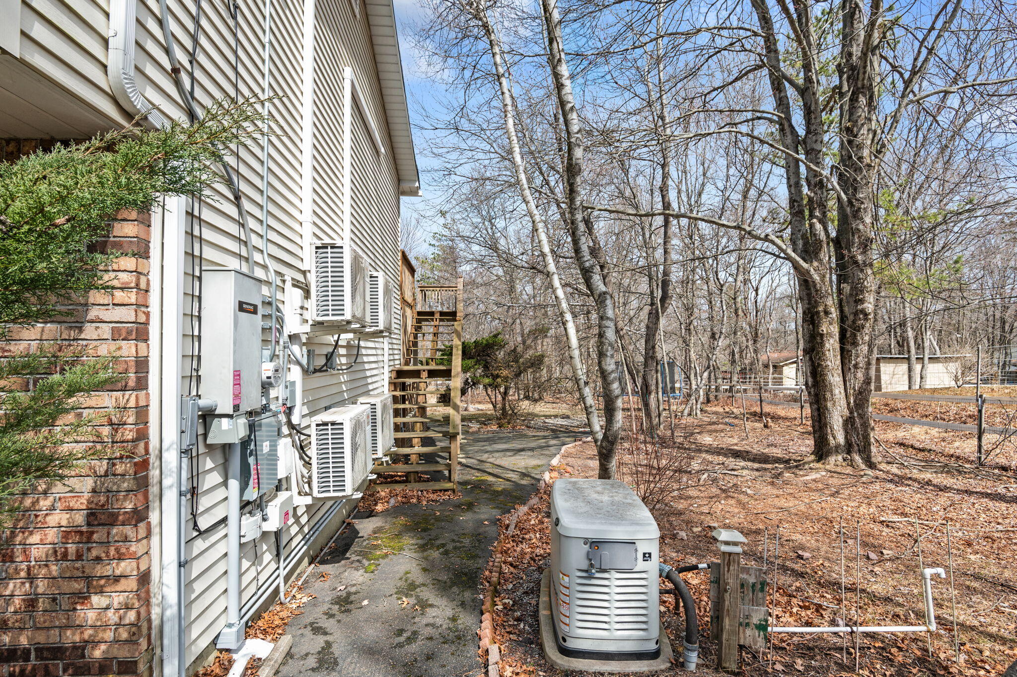 79 Foothill Road