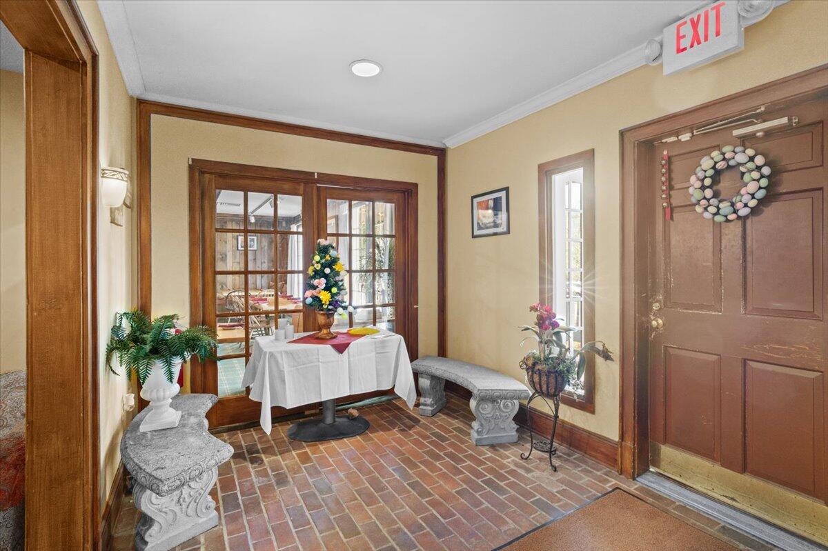 252 Fox Run Lane