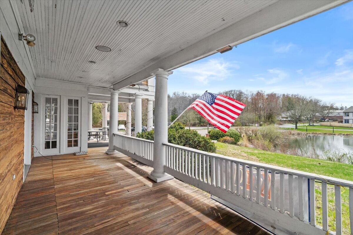 252 Fox Run Lane