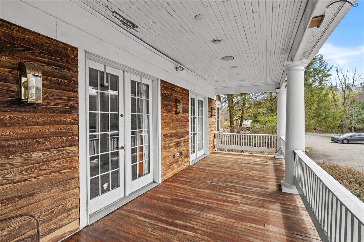252 Fox Run Lane