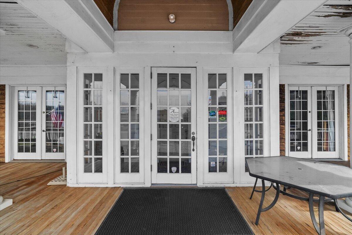 252 Fox Run Lane