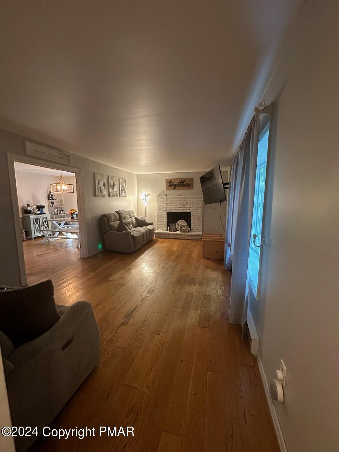 188 Foothill Boulevard