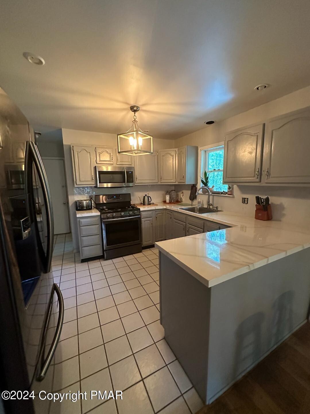 188 Foothill Boulevard