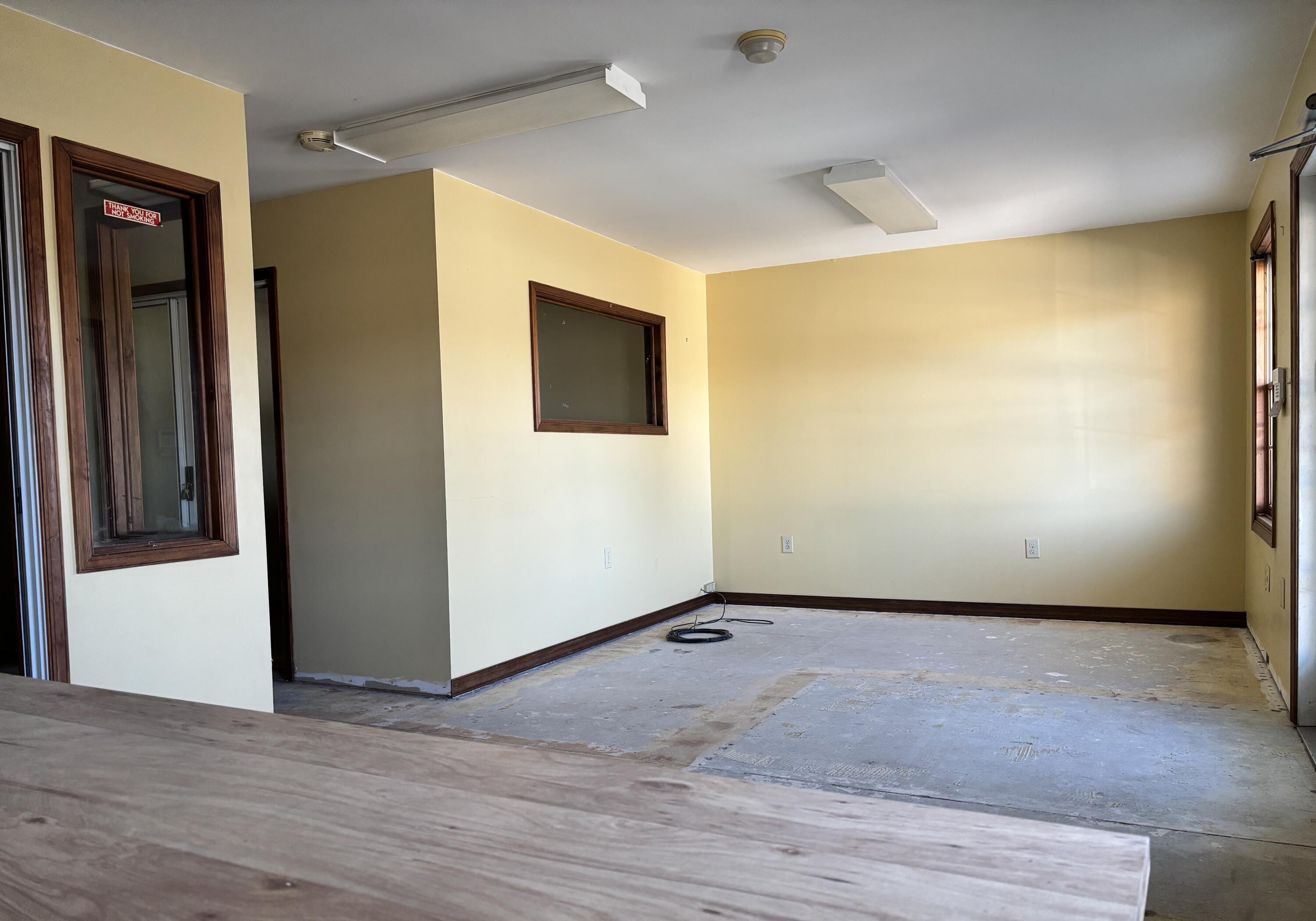 323 Dartmouth Drive, 4