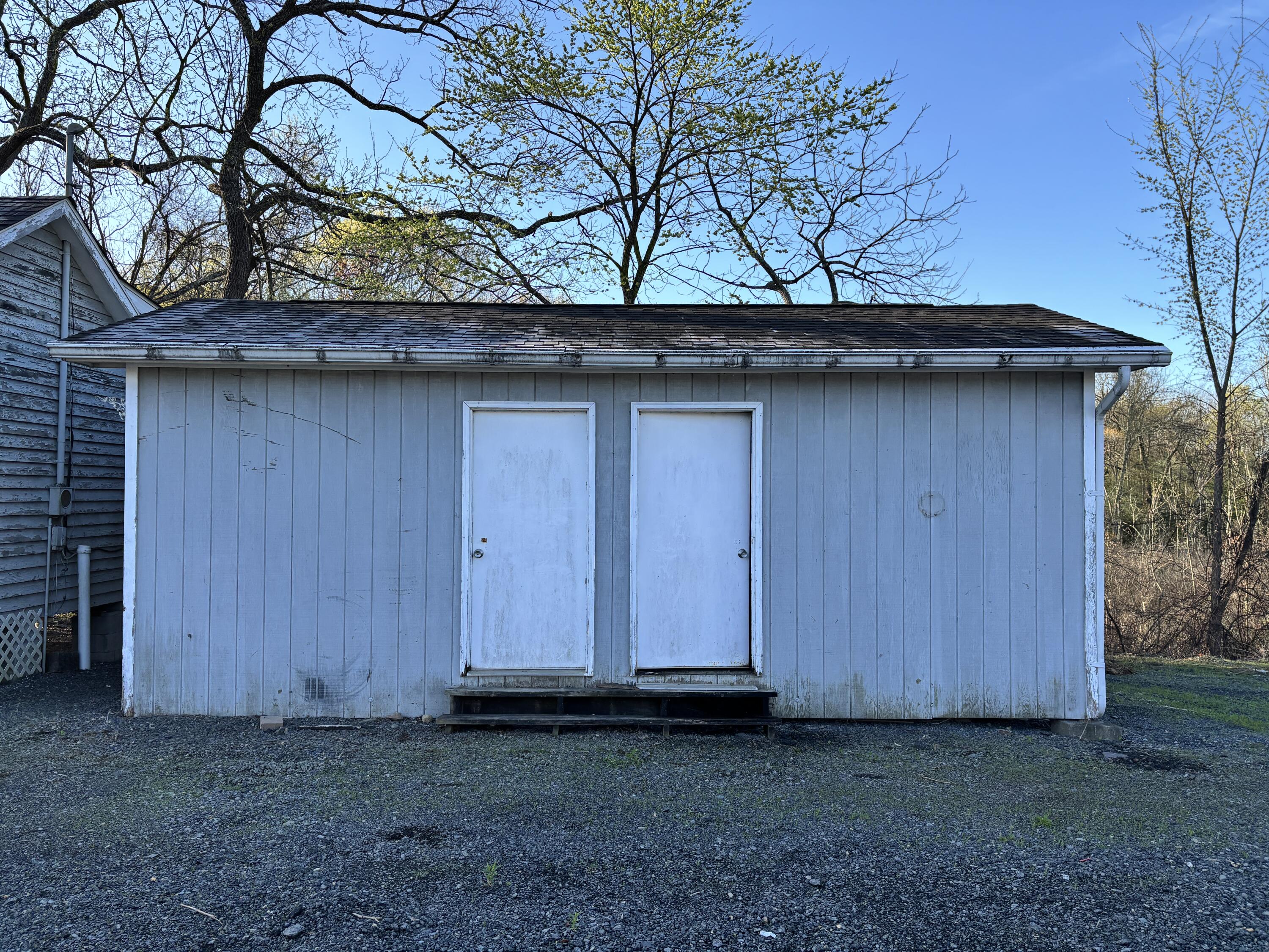 323 Dartmouth Drive, 4