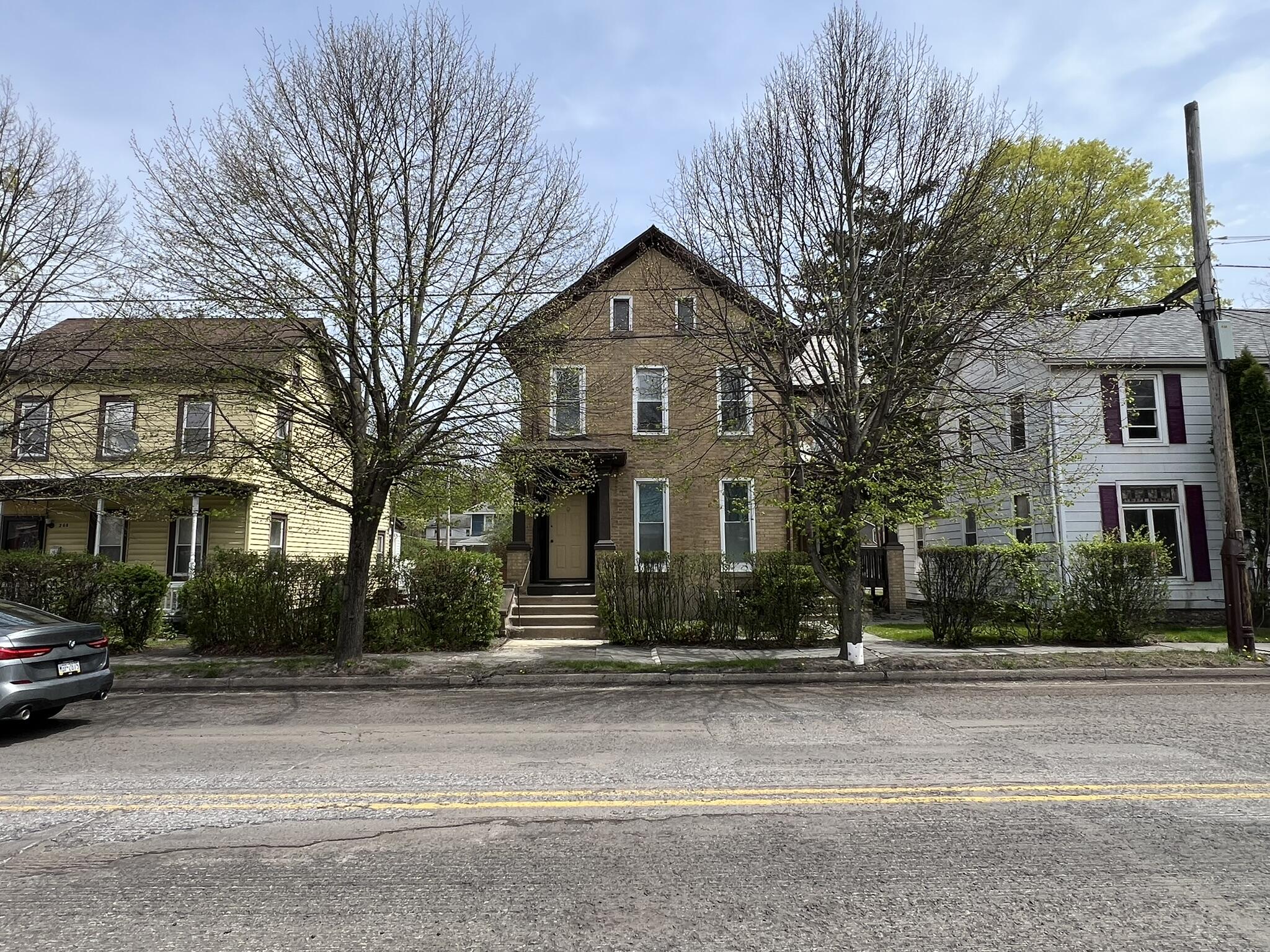 206 N Courtland Street