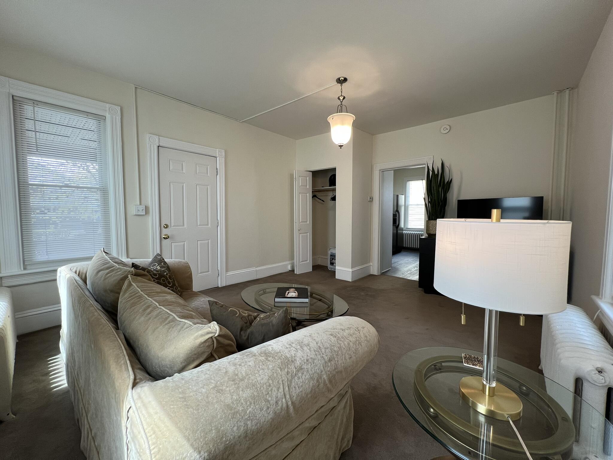 206 N Courtland Street