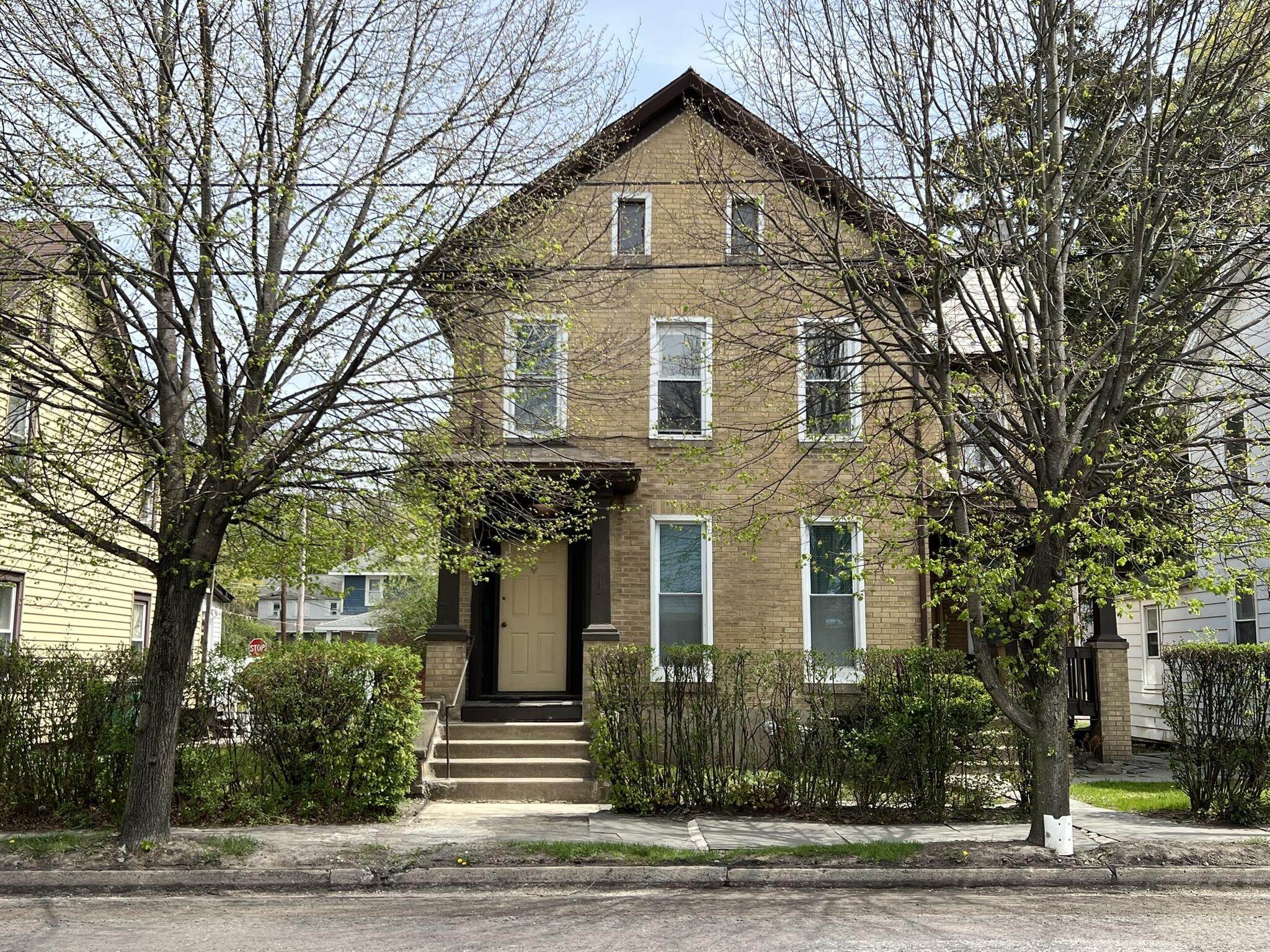 206 N Courtland Street