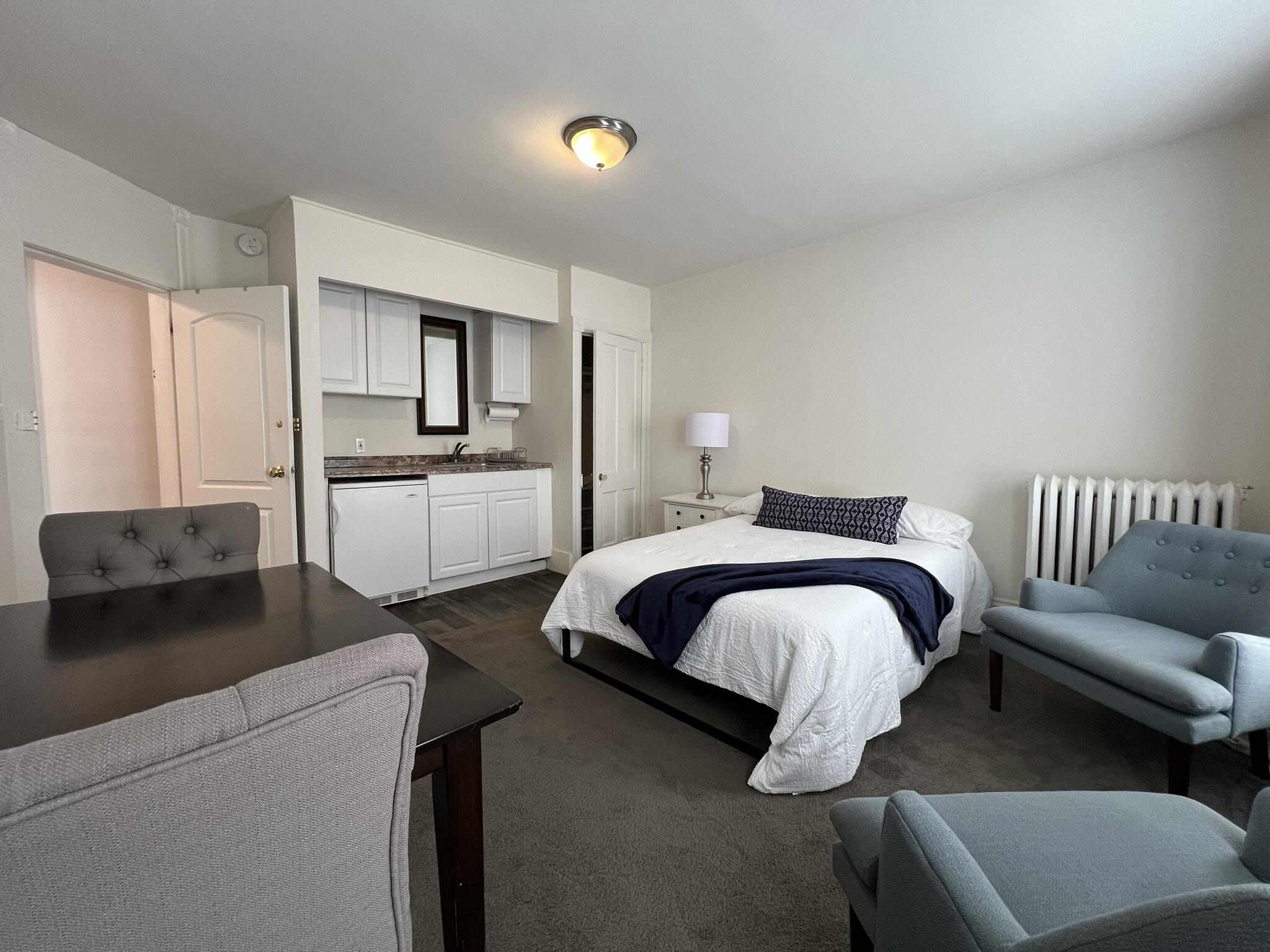 206 N Courtland Street