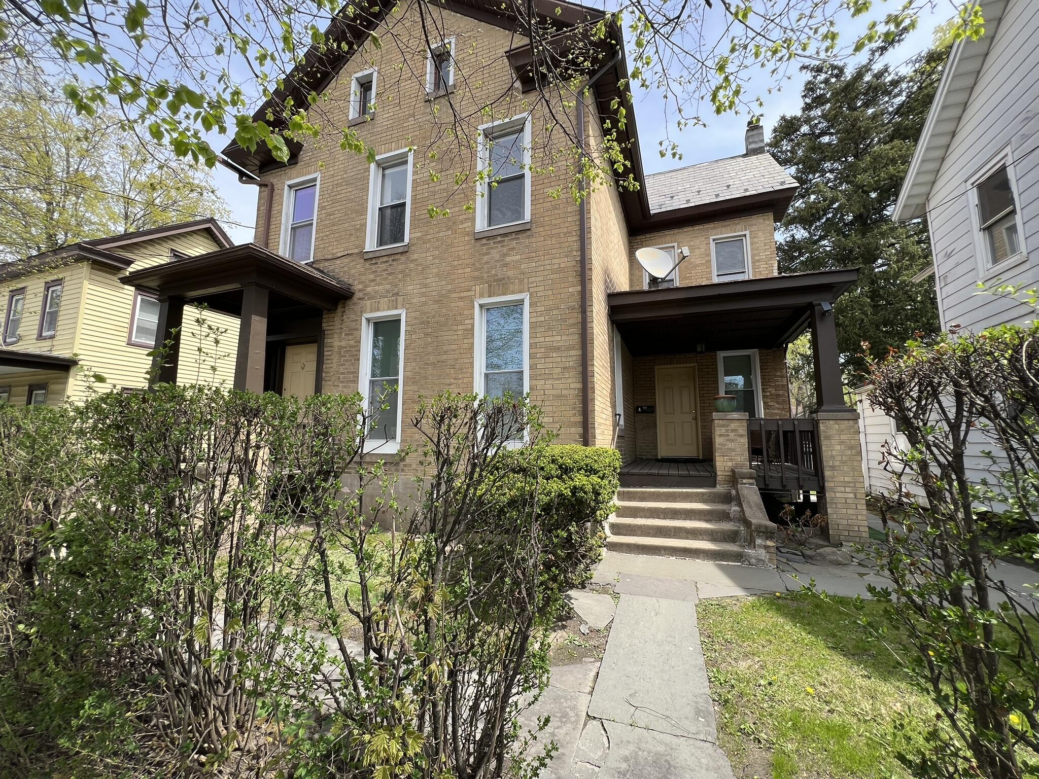 206 N Courtland Street