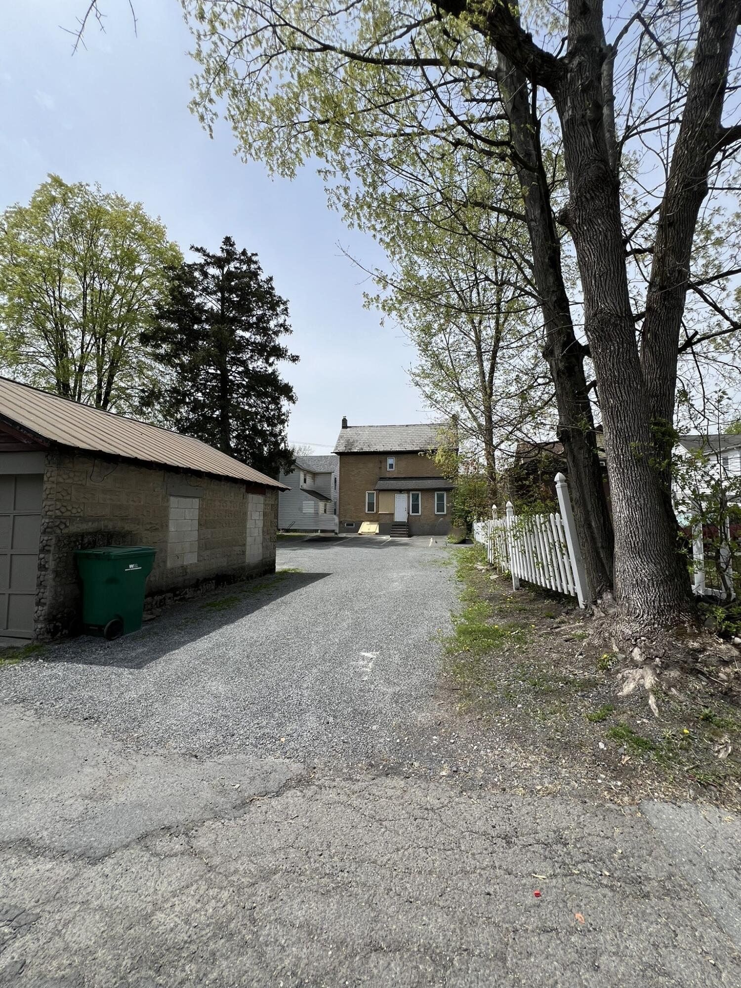 206 N Courtland Street