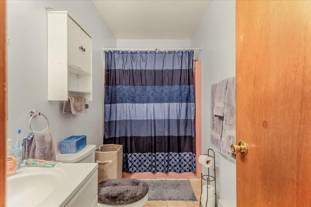 225 Northpark Drive W