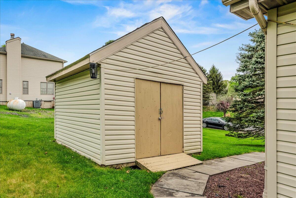 225 Northpark Drive W