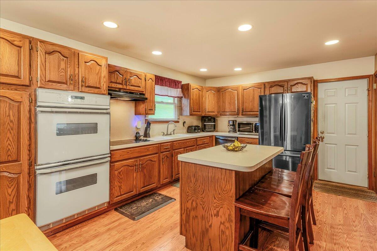 225 Northpark Drive W