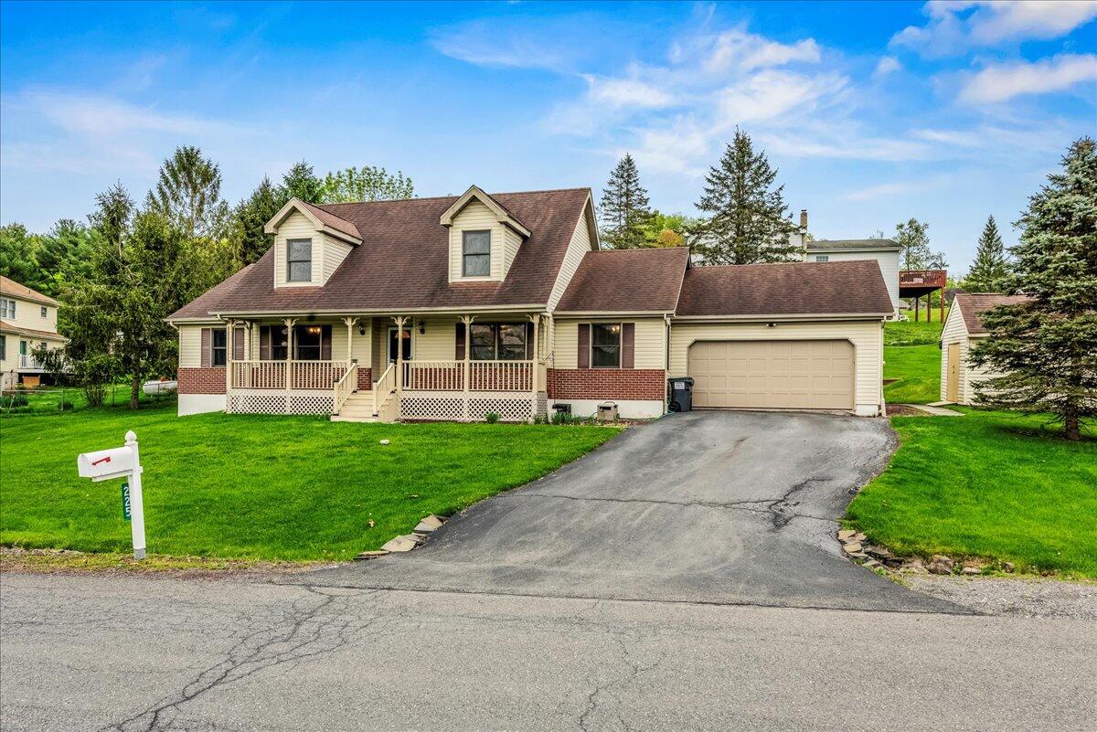 225 Northpark Drive W