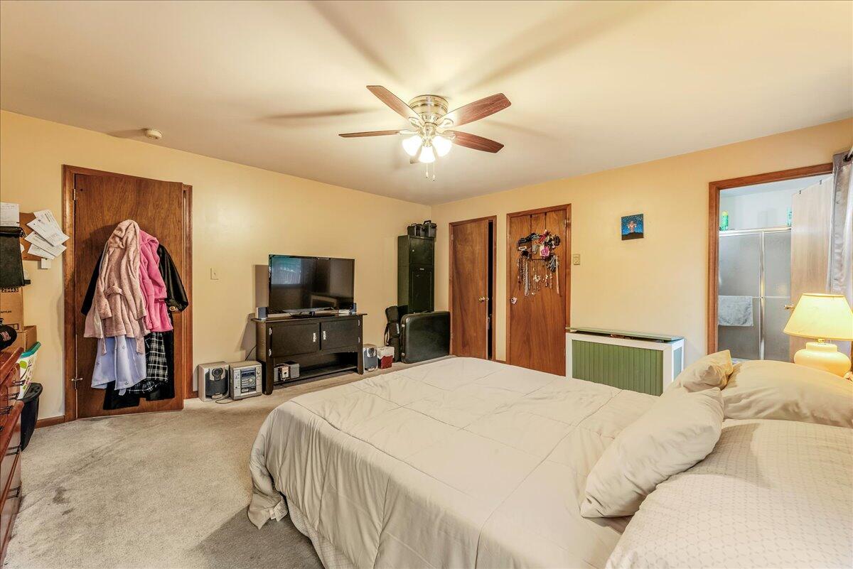 225 Northpark Drive W