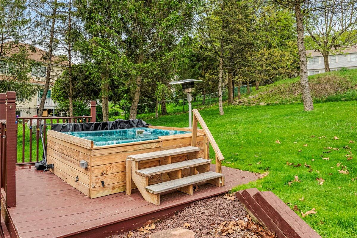 225 Northpark Drive W