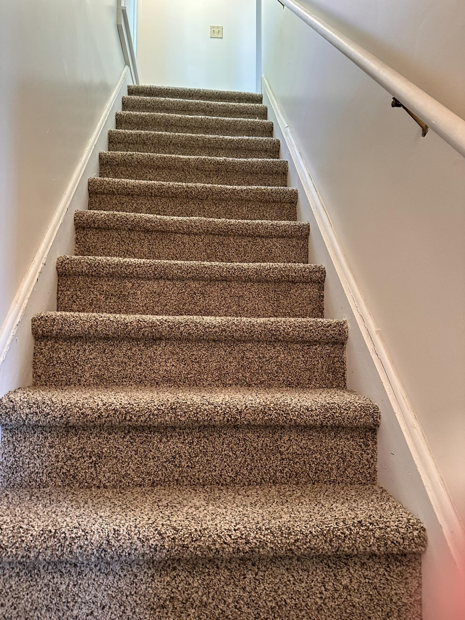 567B Greenview Dr Drive