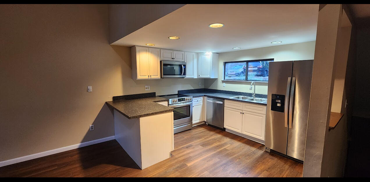 616 Mountain View Way