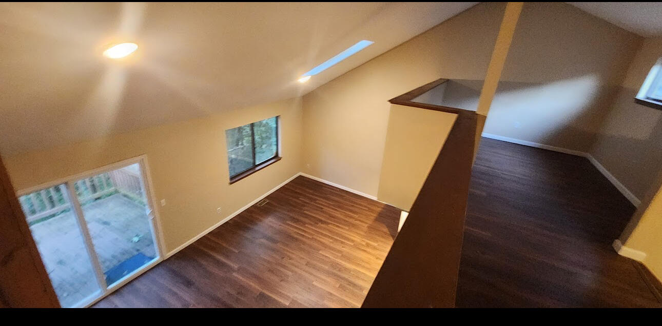 616 Mountain View Way