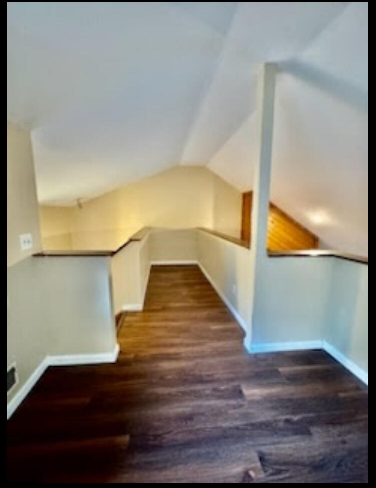 616 Mountain View Way