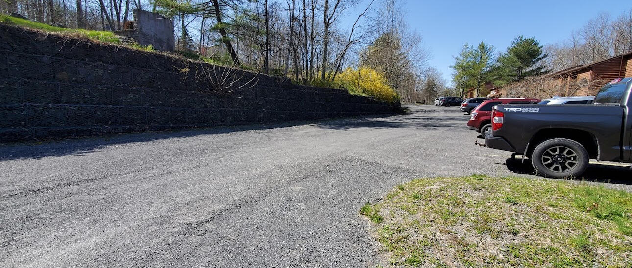 616 Mountain View Way