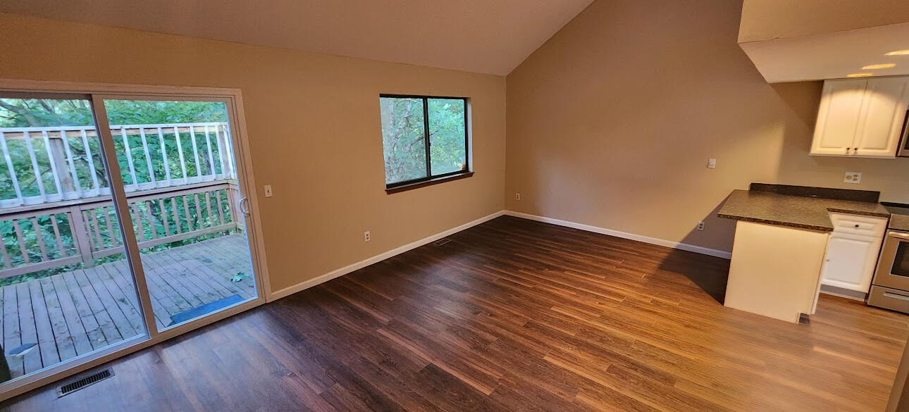 616 Mountain View Way