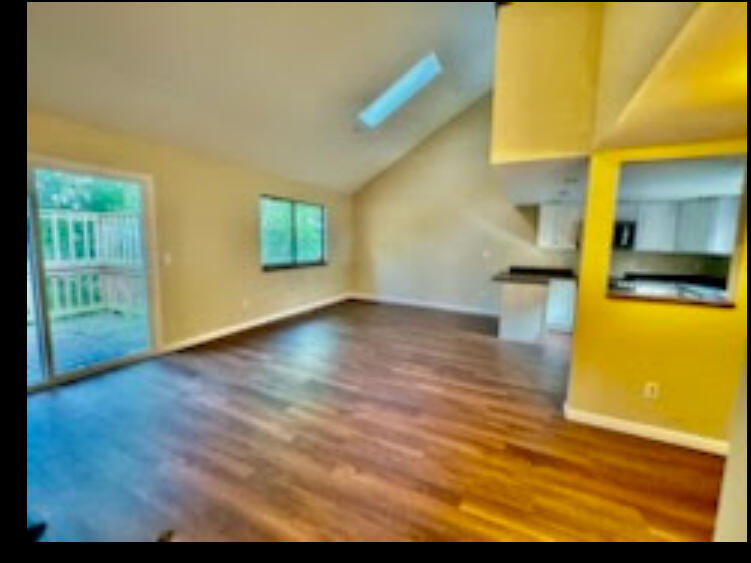 616 Mountain View Way