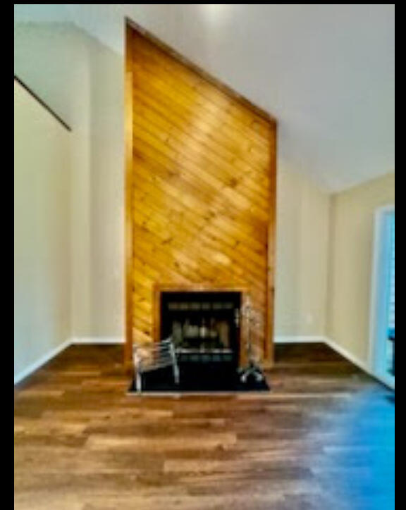 616 Mountain View Way