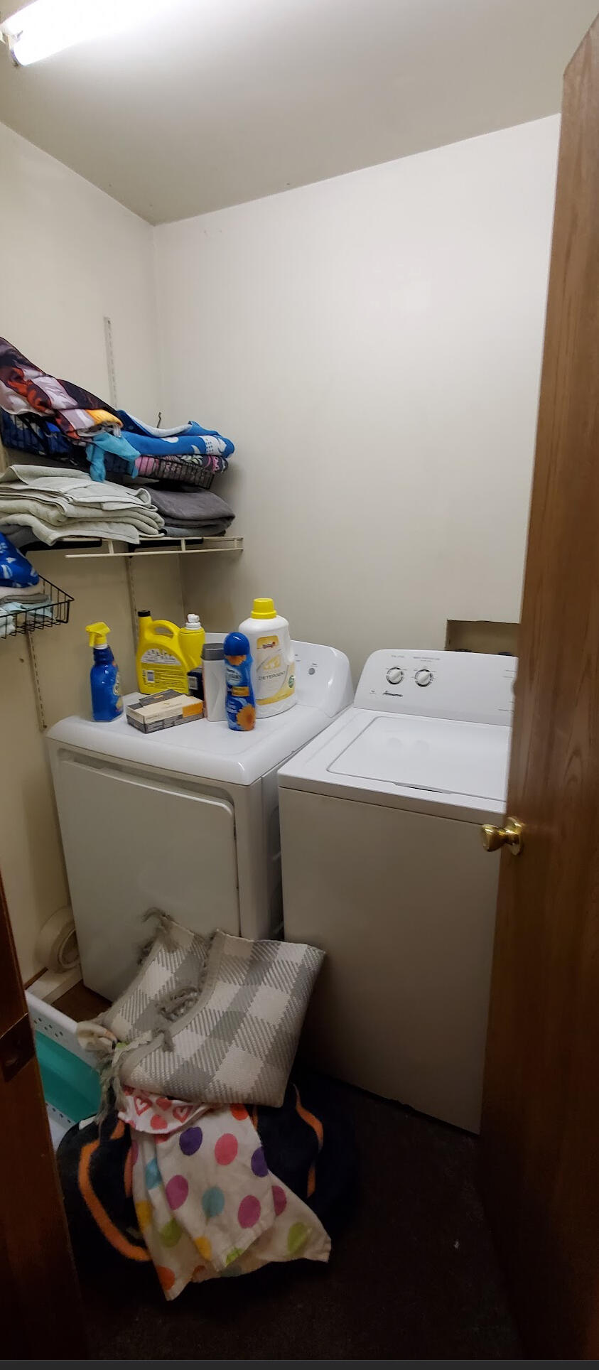 616 Mountain View Way