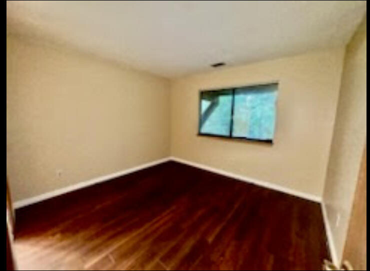 616 Mountain View Way