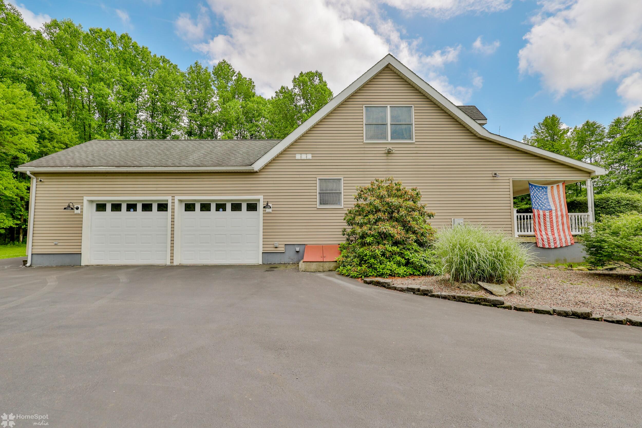 142 Hickory Lane