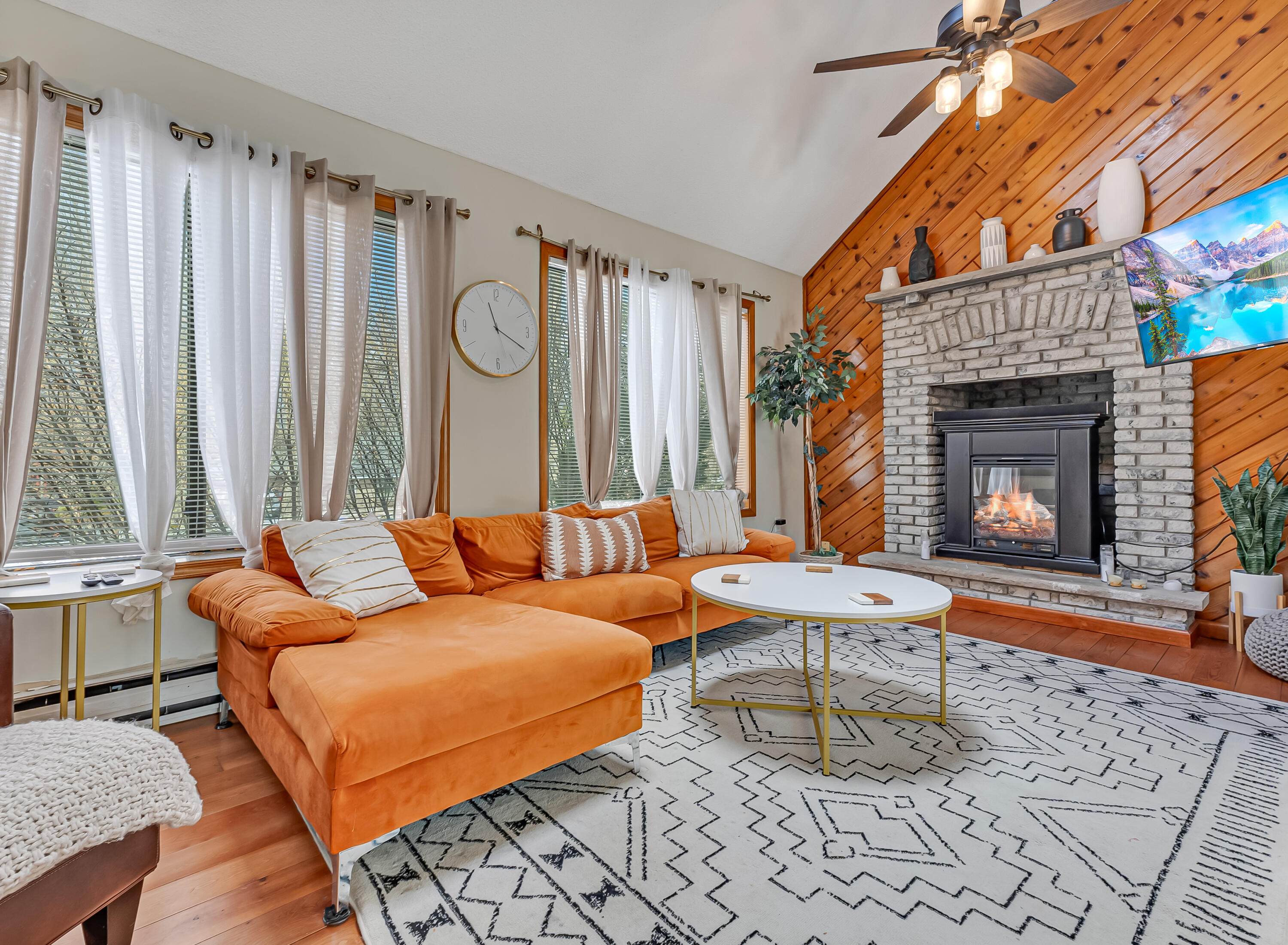 4623 Burnside Drive