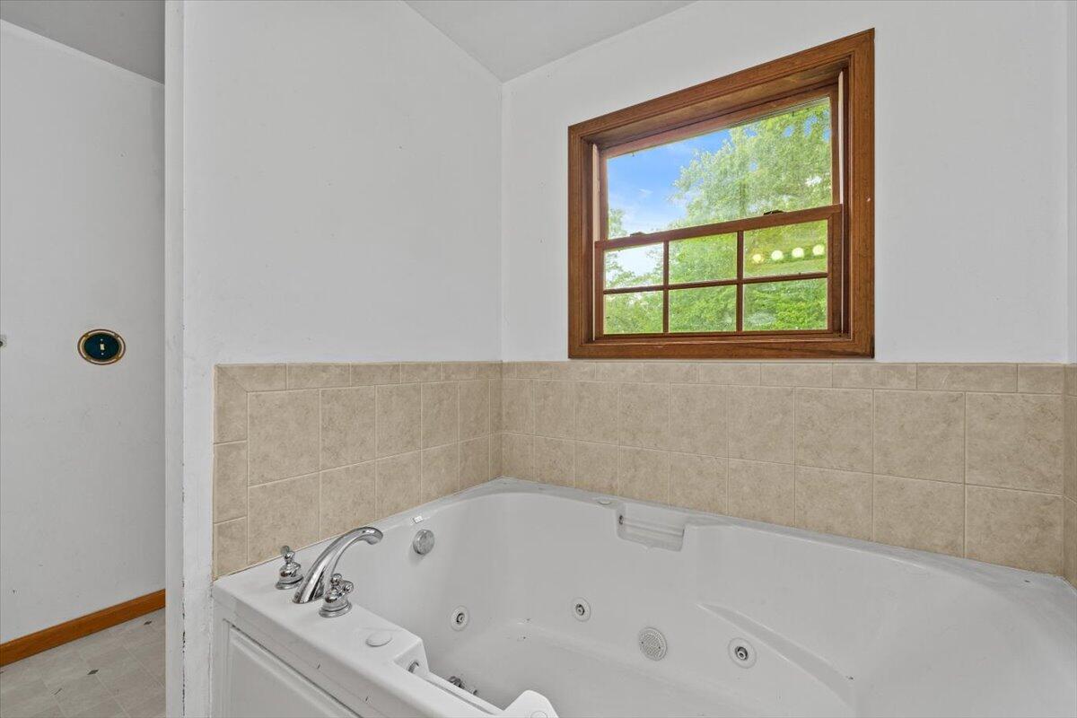 555 Whippoorwill Drive