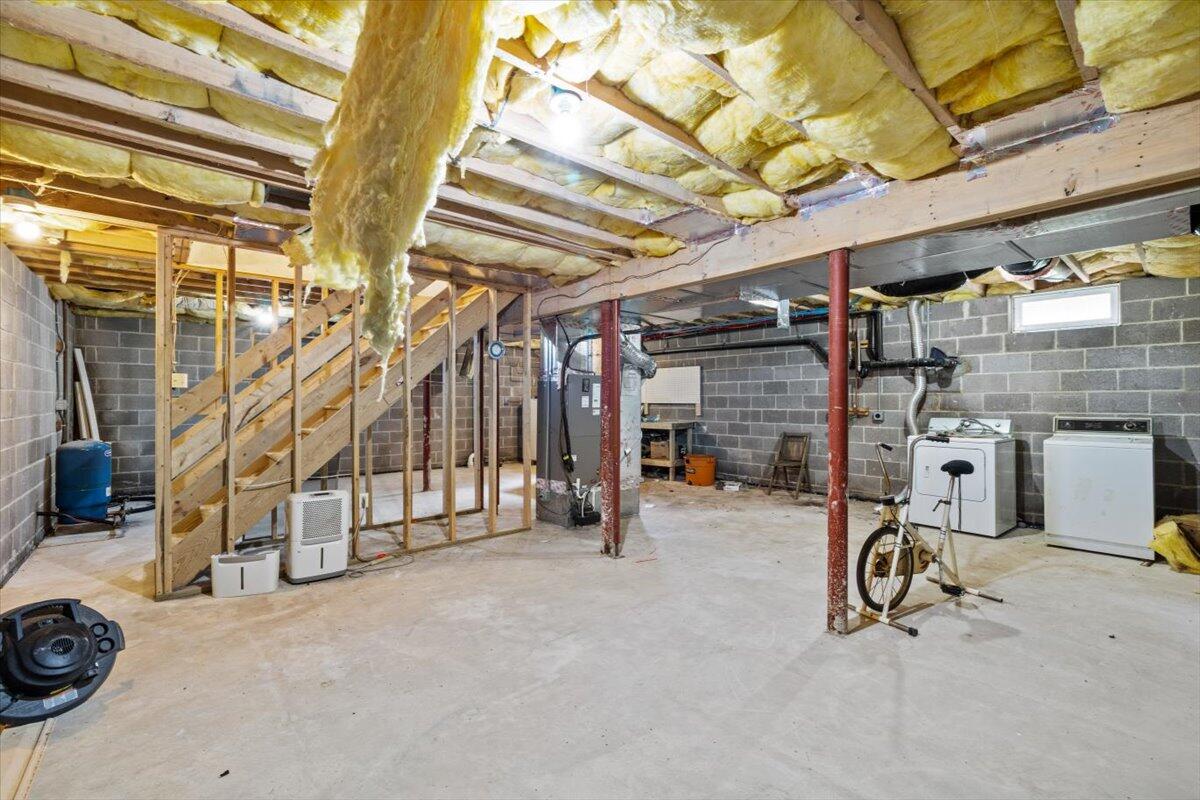 555 Whippoorwill Drive